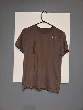 Nike Dri-FIT Women's Short-Sleeve Training T-Shirt